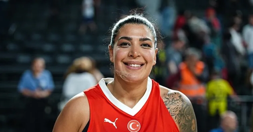 Tilbe Şenyürek, A Milli Basketbol Takımı'nın Avrupa Şampiyonası'nda gruptan çıkacağına inanıyor.