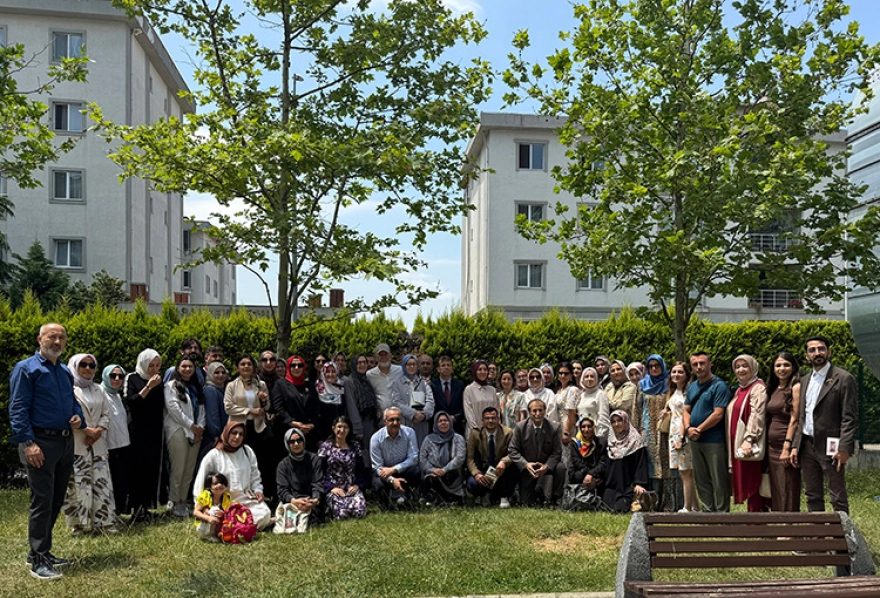 Yazar Mustafa Kutlu Öğretmenlerle Anadolu Mektebi Yazar Okumaları Programı'nda Buluştu