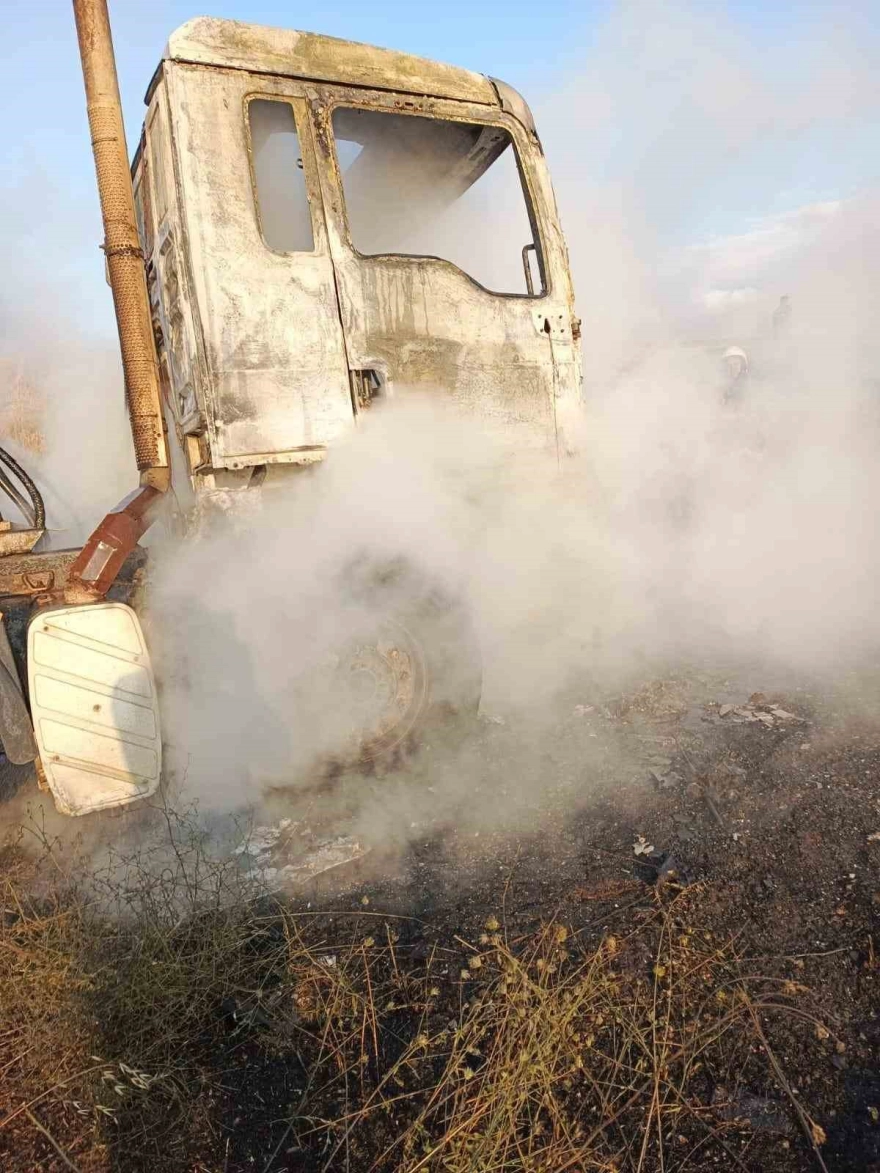 Amasya'da Hareket Halindeki Beton Mikseri Yandı