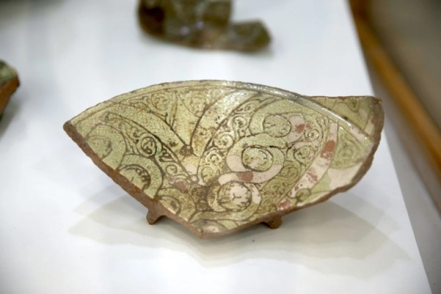 Sırlı Seramikler Gün Yüzüne Çıktı: Her Biri Bir Sanat Eseri