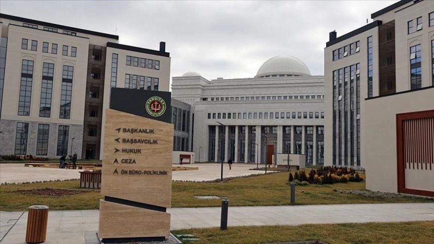 Borçlusunu foseptik çukuruna atan sanığa 'kişiyi hürriyetinden yoksun kılma' cezası