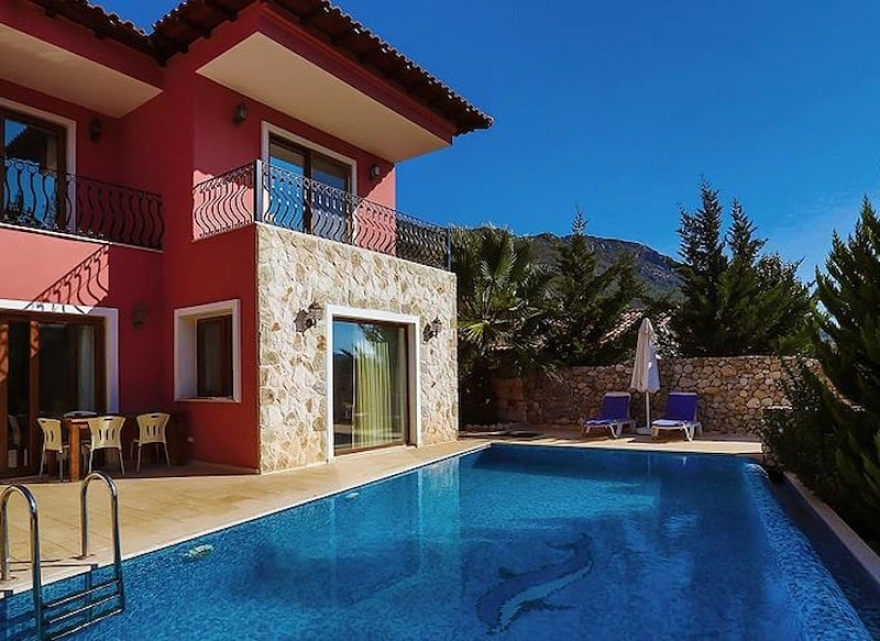 Villa Kiralama Ücretleri Tatilcileri Şaşkına Çevirdi