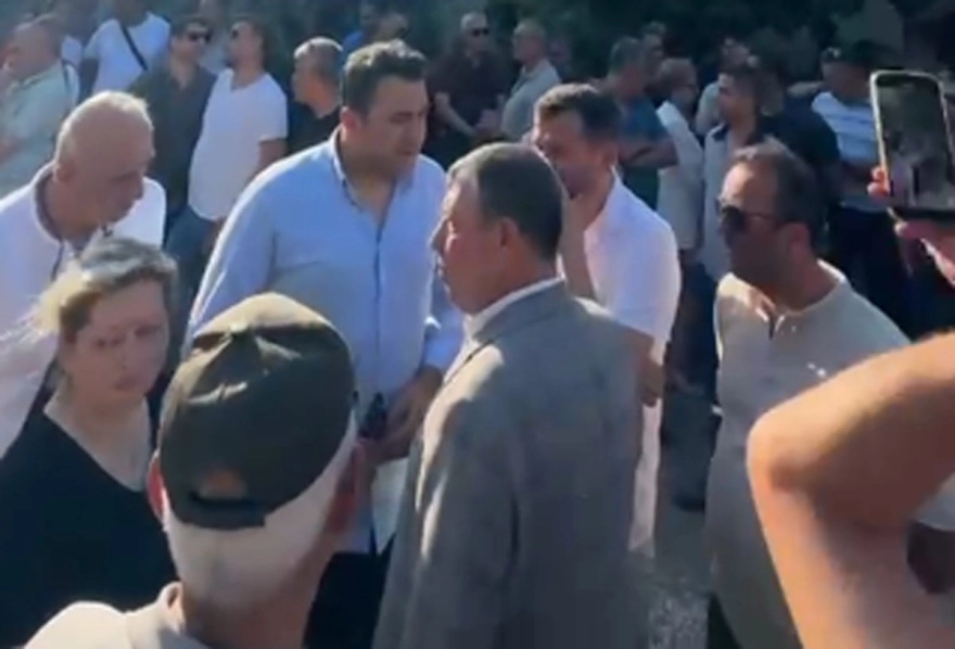 Burhaniye'de Cerrahi Tarikatı Defin Gerginliği