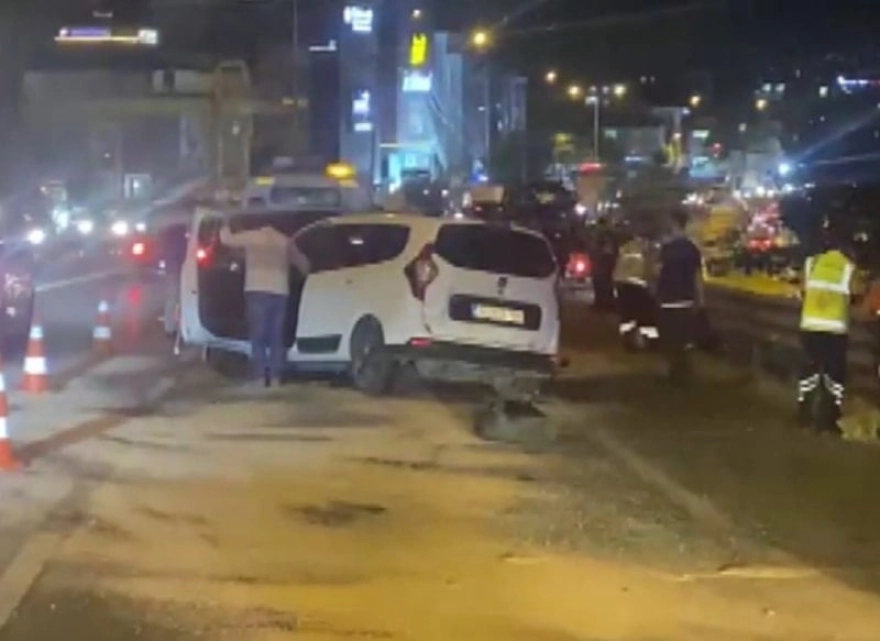 İstanbul'da Zincirleme Trafik Kazası: 1'i Çocuk 5 Kişi Yaralandı
