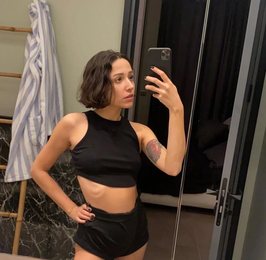 'En seksi Türk kadını' seçilen ismin bikinili paylaşımına yoğun ilgi