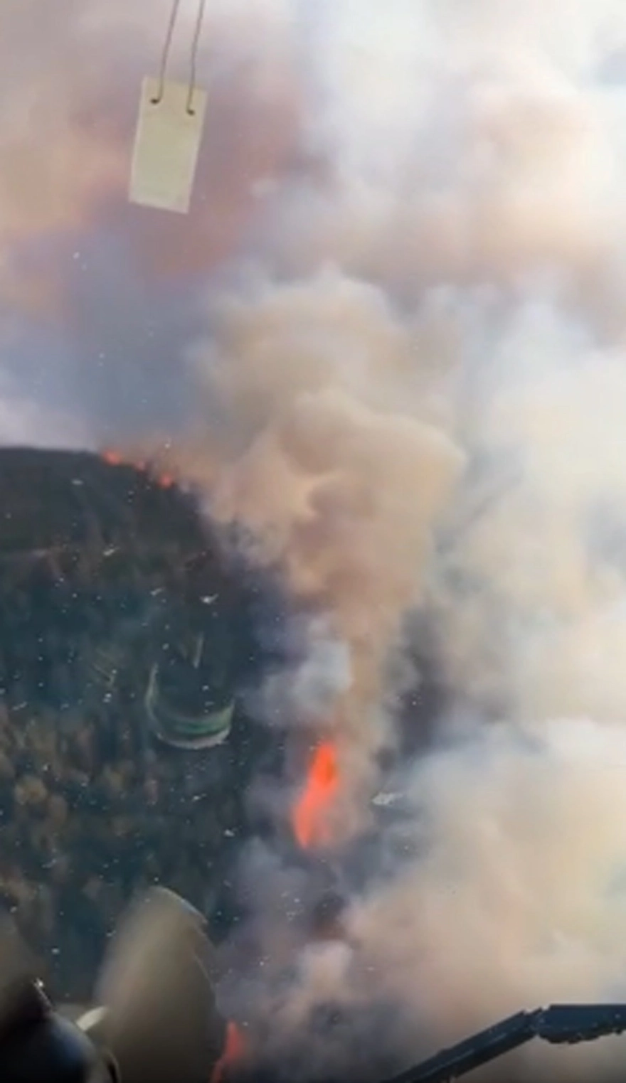 İzmir'de Dağlık Alanı Alevler Kapladı, Ekipler Harekete Geçti