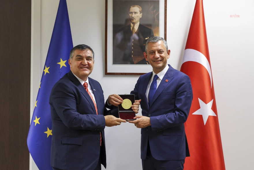 Özgür Özel, Brüksel'de Büyükelçi Faruk Kaymakçı'yı Ziyaret Etti