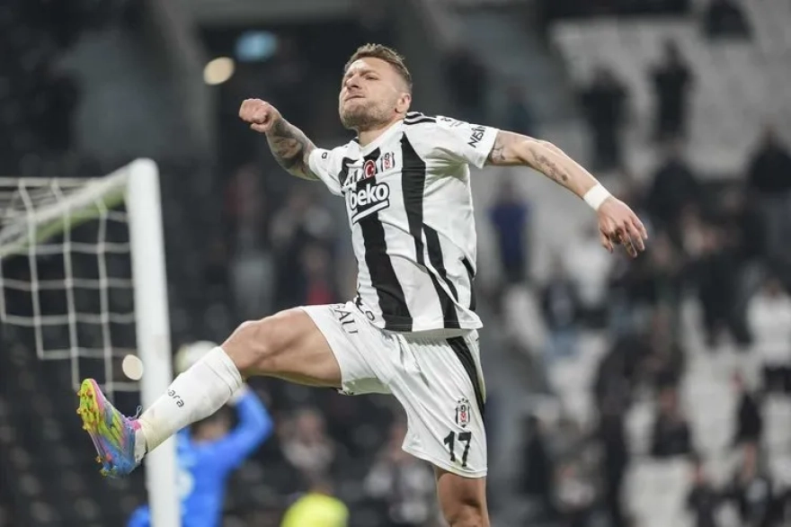 Beşiktaş'ta beklenen ayrılık gerçekleşiyor