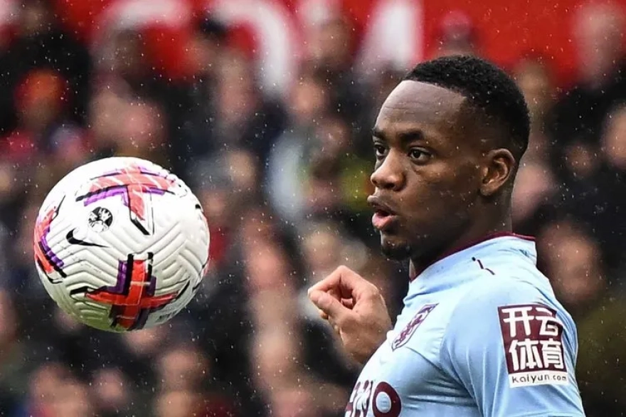 Fenerbahçe'de Jose Mourinho Kararıyla 8 Futbolcu Takımdan Ayrılıyor