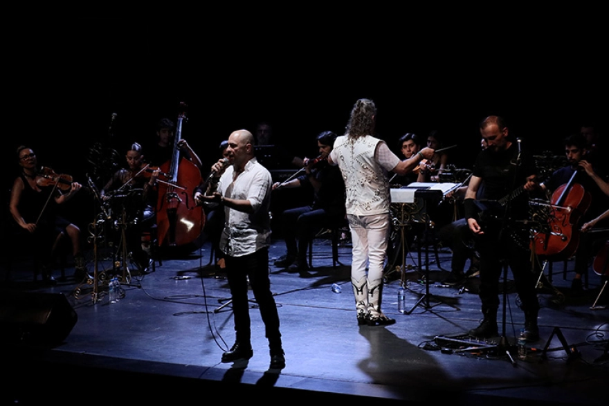 Şef Musa Göçmen'in Orkestrası, Rock Şarkılarını 16 Yıldır Senfonik Yorumla Sevdirmeye Devam Ediyor