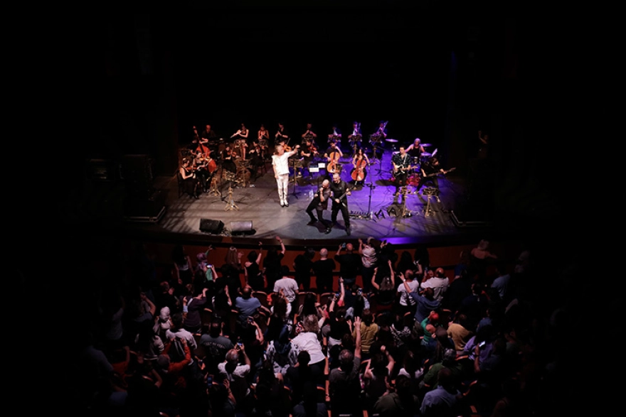 Şef Musa Göçmen'in Orkestrası, Rock Şarkılarını 16 Yıldır Senfonik Yorumla Sevdirmeye Devam Ediyor