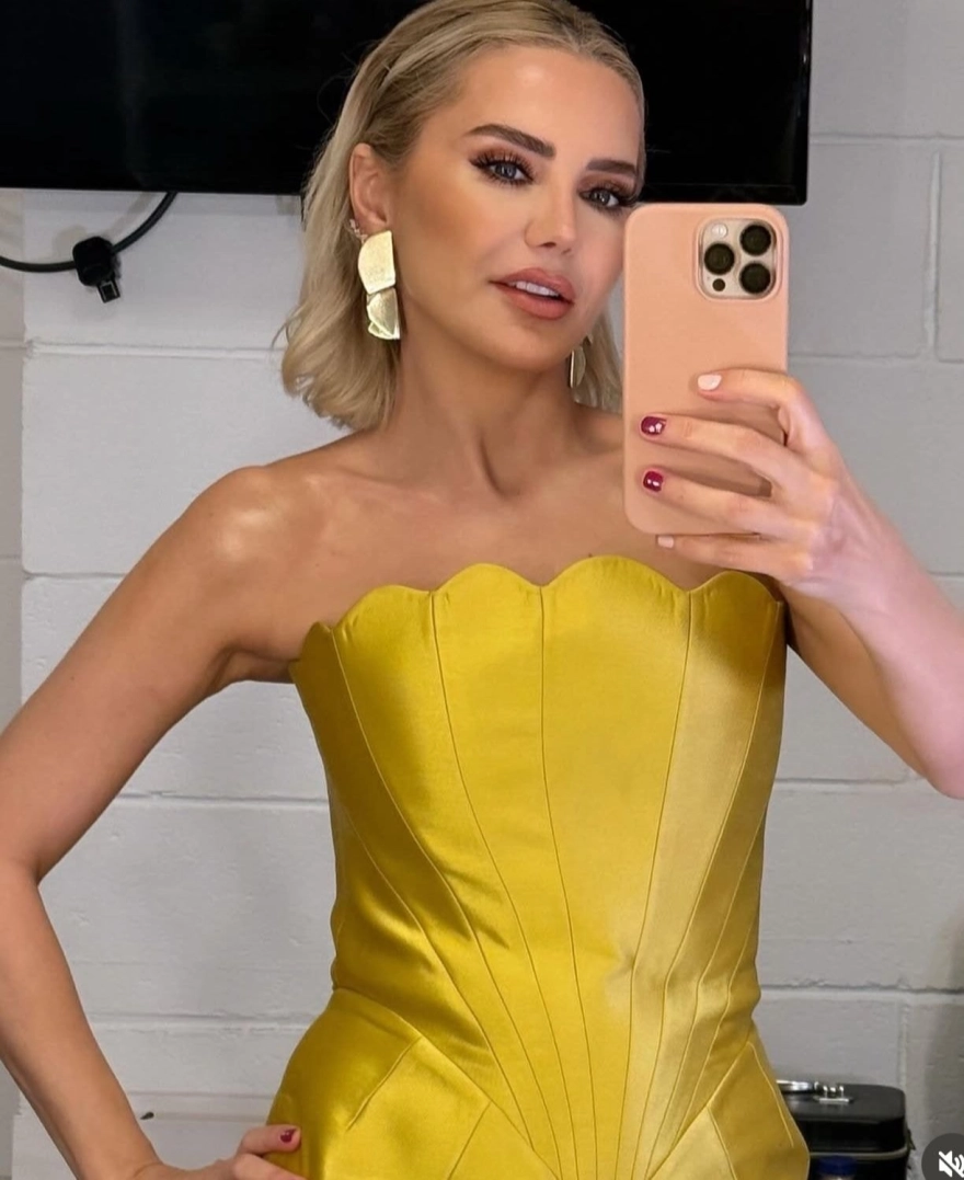 Ece Erken ve Sinan Akçıl'ın aşk ilanı: 'Enişteci' eleştirisine yanıt