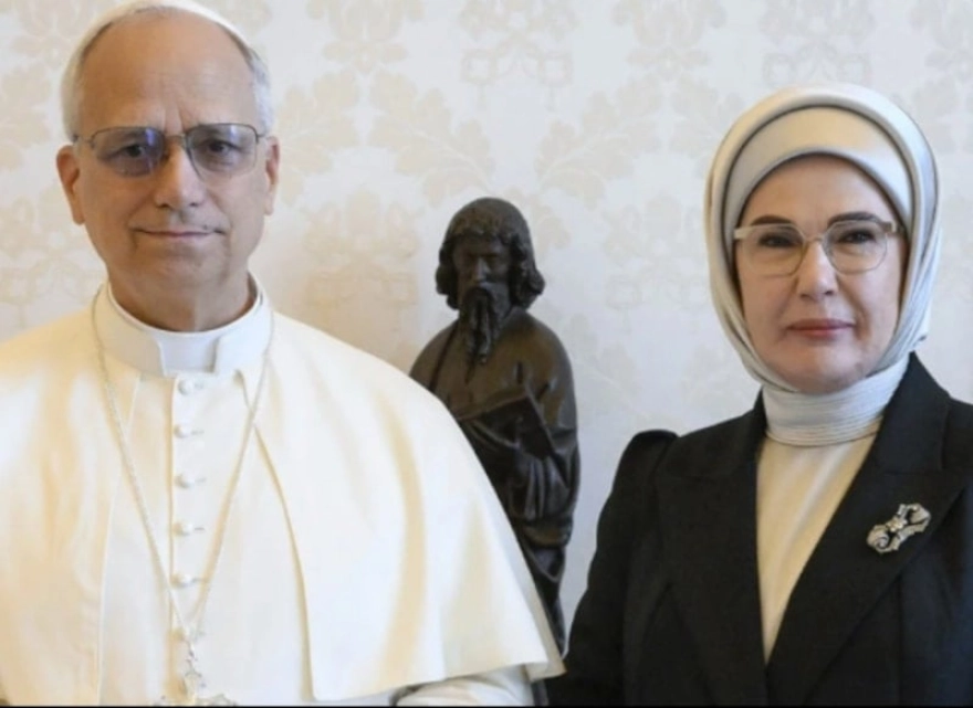 Emine Erdoğan, Papa'yla Görüştü