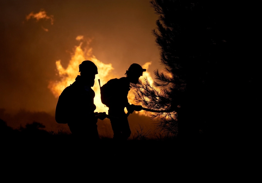 Yılmaz Özdil'den Yangın İsyanı: 'Gözyaşıyla Söner mi?'