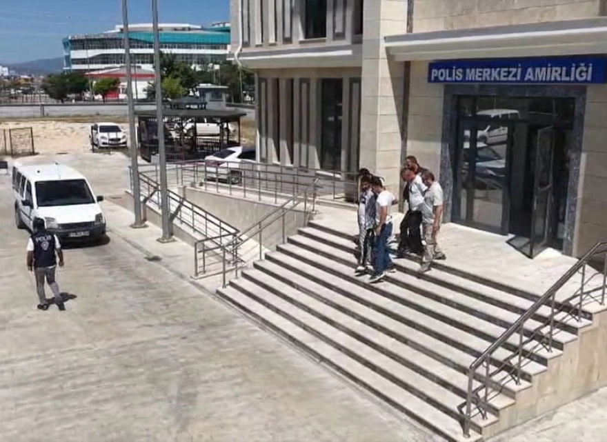 Bursa'da Firari Hükümlüler Yakalandı