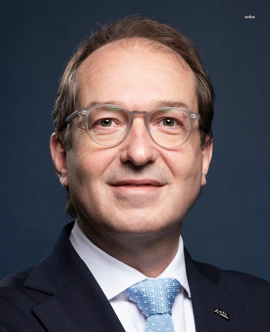 Almanya İçişleri Bakanı Dobrindt'in Taliban ile Doğrudan Görüşme Önerisi Tartışma Yarattı