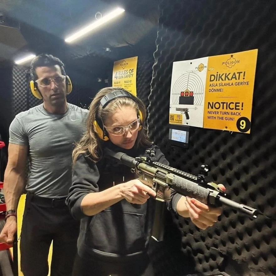 Yasemin Allen ayrılık sonrası tatile çıktı