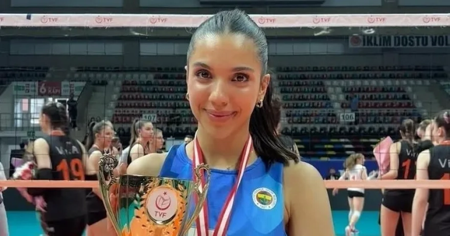 Fenerbahçe Medicana Kadrosuna Helin Kayıkçı'yı Dahil Etti