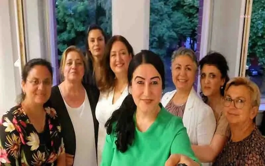 Kuzey Ren-Vestfalya Türk Öğretmenler Derneği'nden eğitim toplantısı