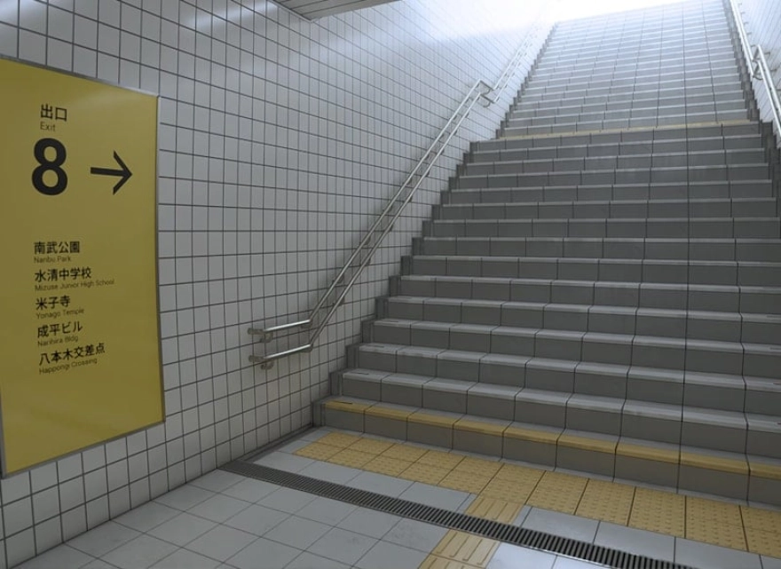 Metro'nun 8 Numaralı Çıkışı Cannes'da Ayakta Alkışlandı