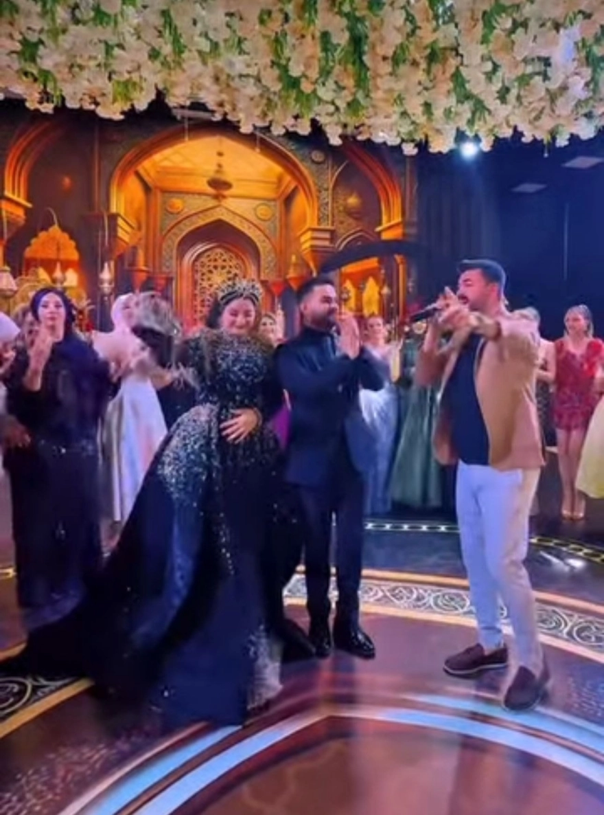 Kadir Ezildi, Damat Kınasında Gözyaşlarına Boğuldu