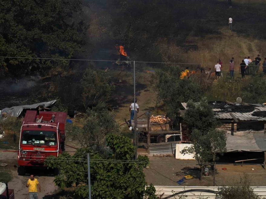 Yalova'da Kırsal Yangın Söndürüldü