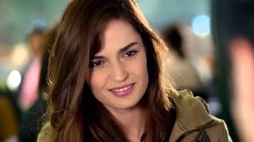 Adanalı dizisinin İdil'i Selin Demiratar, son görünümüyle şaşırttı: EYT ile oyunculuğu bırakmıştı