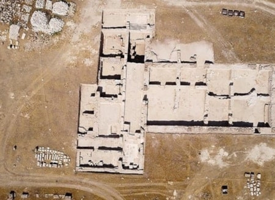 Tripolis'in ileri gelenleri, antik kentteki balık havuzlu villalarında ağırlanmış