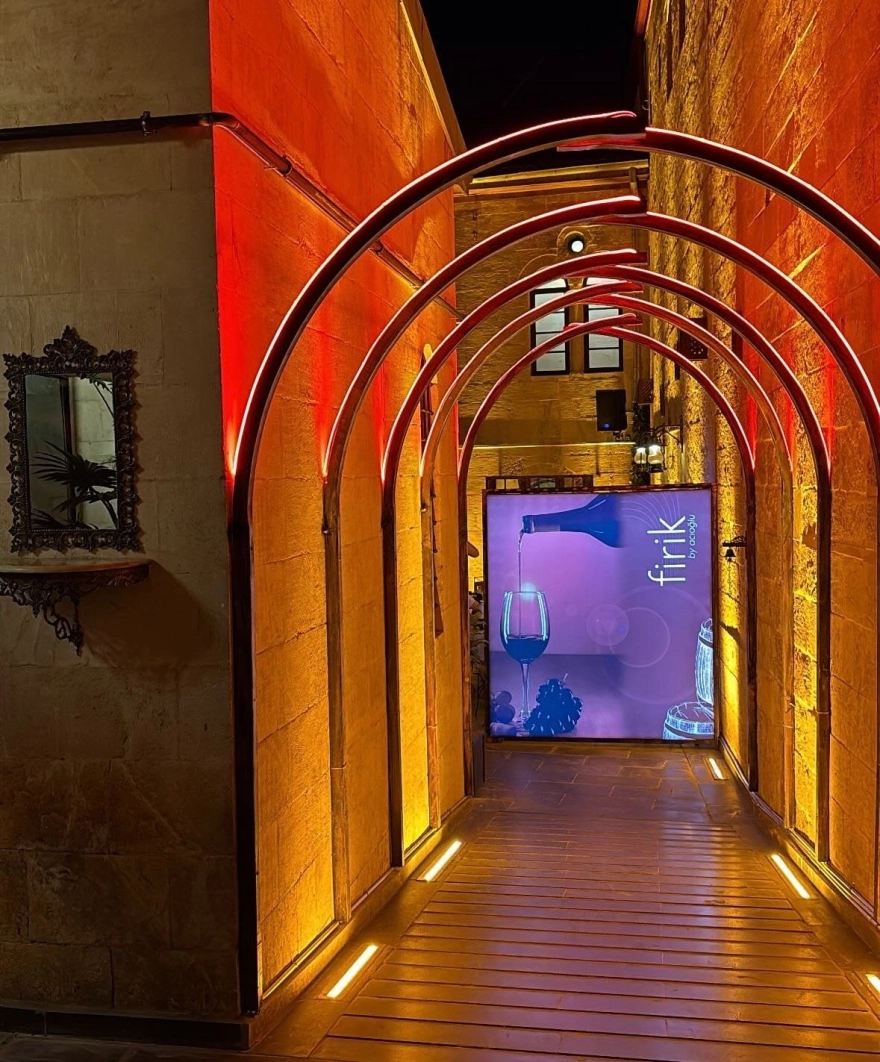 AKP'li Belediyeden Tarihi Yapıya İhanet