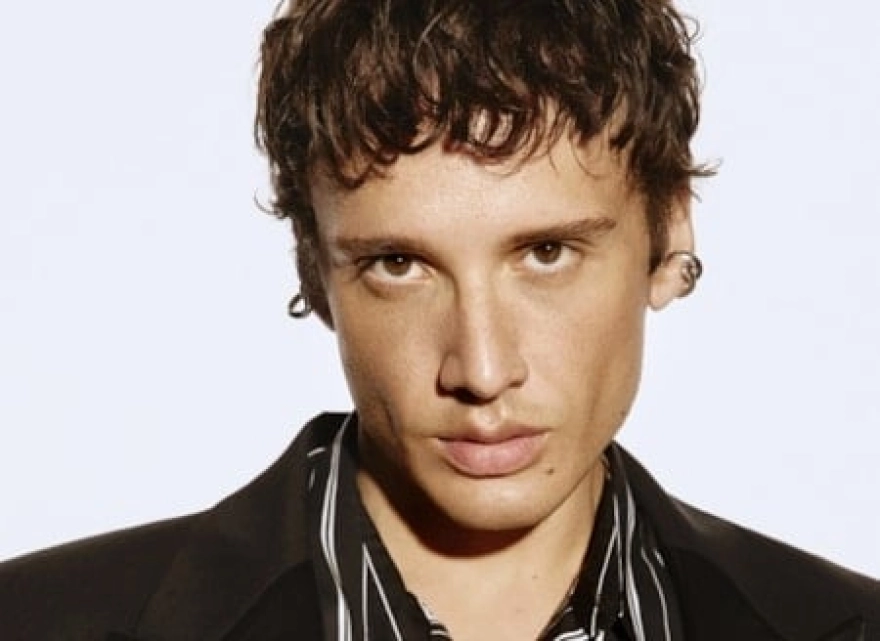 Edis İsyan Etti: Kimseye Yaranamıyorsunuz