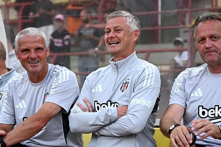 Beşiktaş sağ bek transferini tamamladı; Milan'ın yıldızı İstanbul'a geliyor.