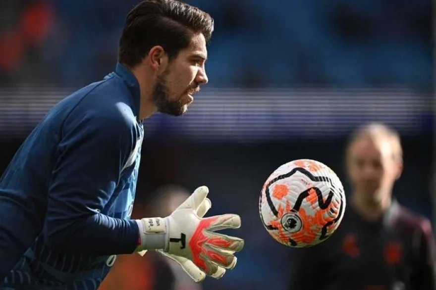 Fenerbahçe, Manchester City'den kaleci transferi için görüşmelerde bulunuyor