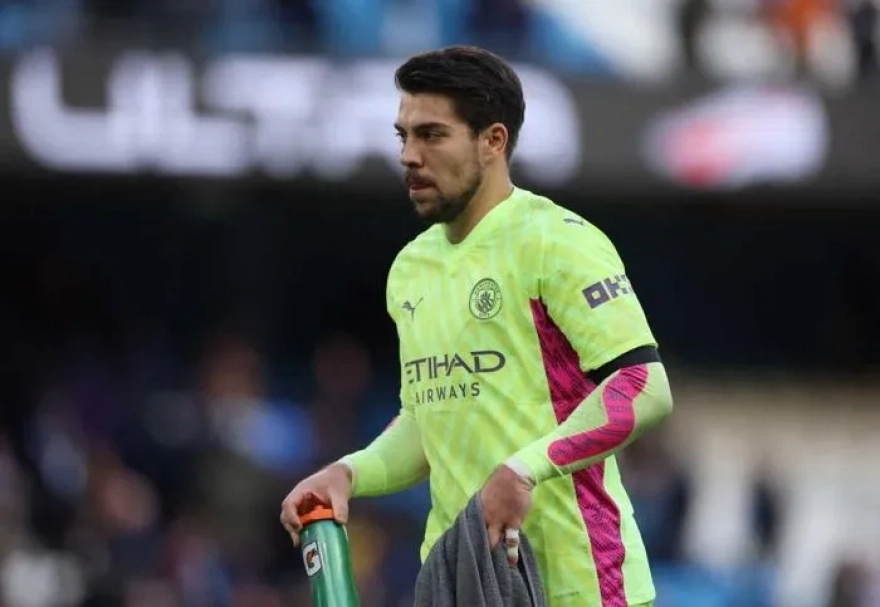 Fenerbahçe, Manchester City'den kaleci transferi için görüşmelerde bulunuyor