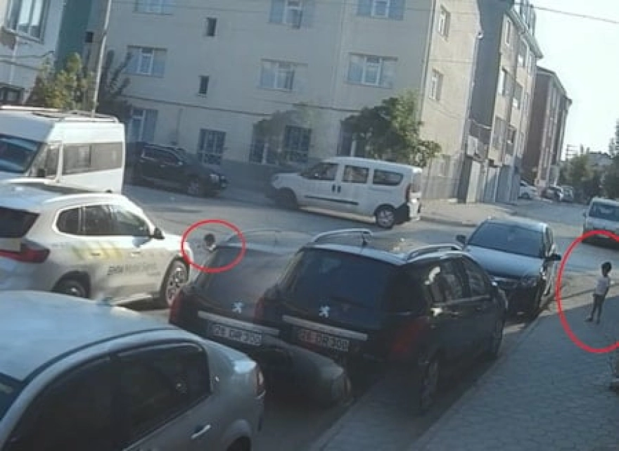 Eskişehir'de kameraya yansıyan korkunç kazada yola çıkan çocuk yaşamını yitirdi