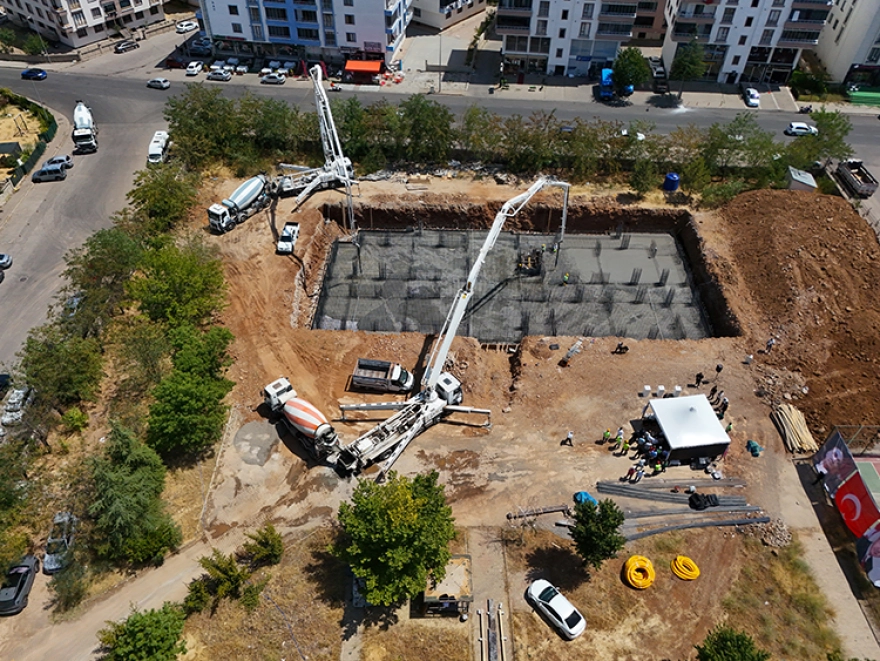 Bingöl'de Hasarlı Okullar Hayırsever Katkılarıyla Yeniden İnşa Ediliyor
