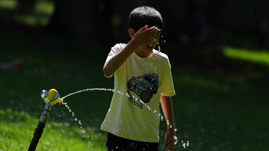 Yurt Genelinde Kavurucu Sıcaklar Hayatı Olumsuz Etkiliyor