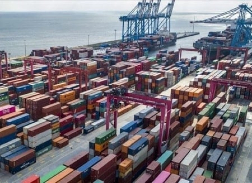 ABD'de dış ticaret açığında şaşırtıcı düşüş