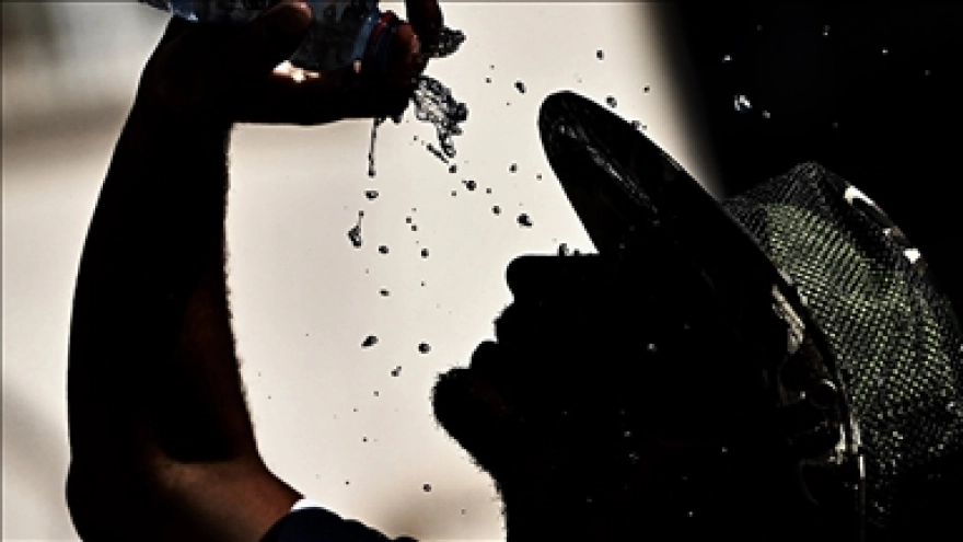 Günün ilk yarısında 23 ilde sıcaklıklar 40 dereceyi aştı