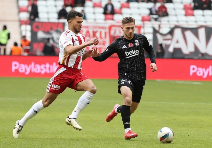 Beşiktaş'ta Gedson Fernandes'in ardından üç ayrılık daha yaşanıyor