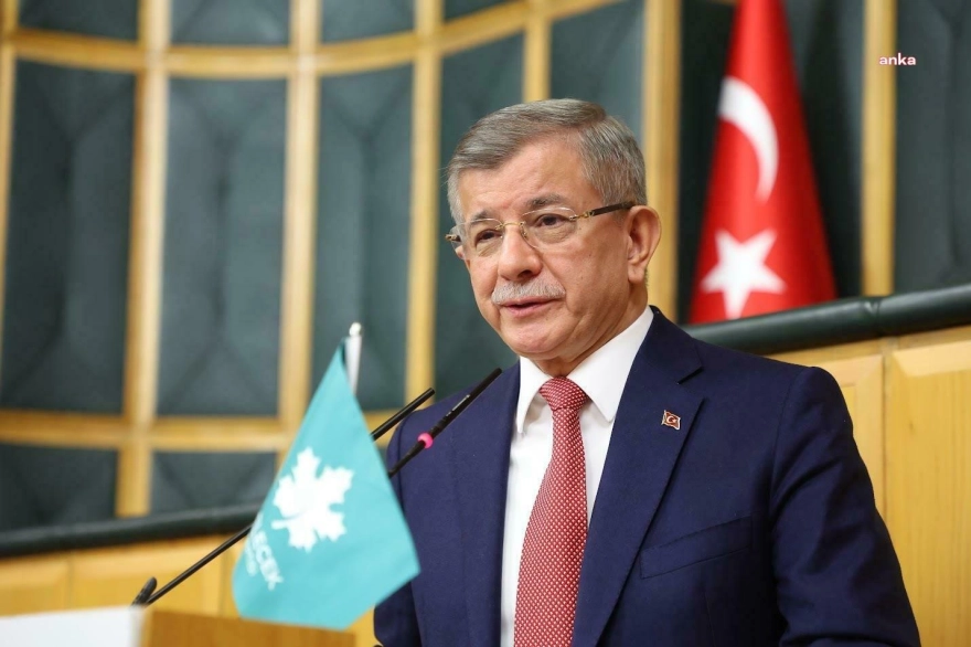 Davutoğlu, maden işçilerinin grev erteleme kararına 'açık hak ihlali' diyerek tepki gösterdi ve emek düzenini savunacaklarını belirtti