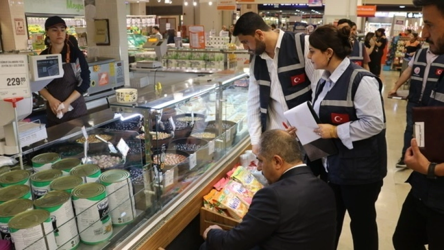 Diyarbakır'da fiyat etiketi denetimleri sonucunda 4 milyon 885 bin lira ceza kesildi