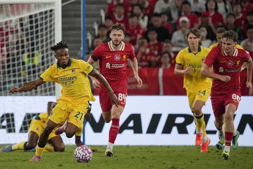 Beşiktaş ve Fenerbahçe'den Beklenmedik Transfer Girişimi