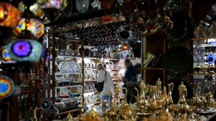 Turistlerin Türkiye'deki hediyelik eşya harcamaları rekor kırdı
