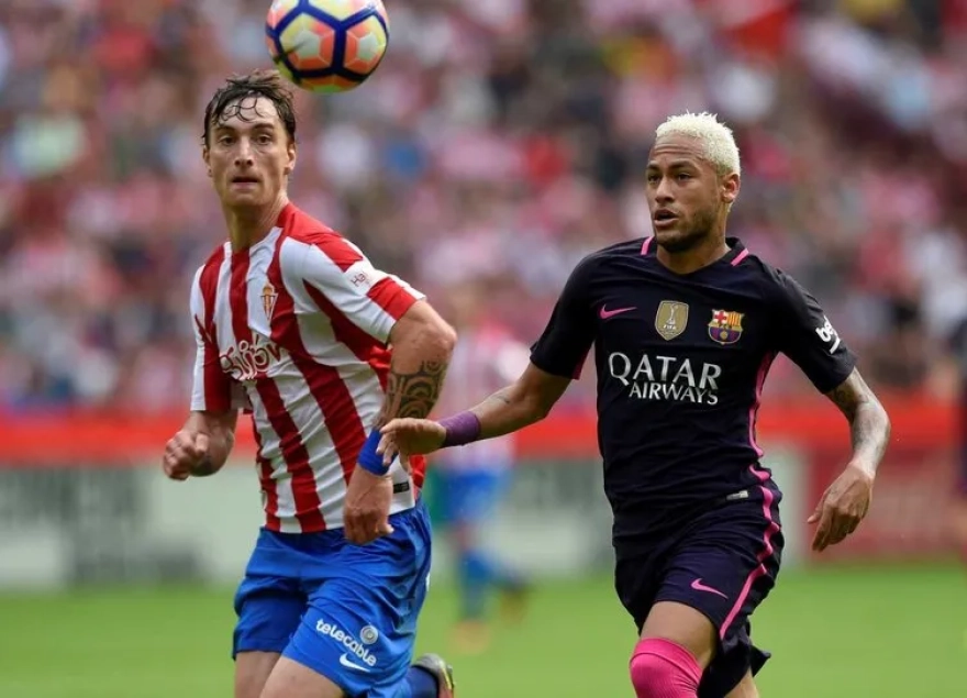 Dünyanın en çok kırmızı kart gören futbolcuları belirlendi; listede bir Türk oyuncu da yer alıyor.