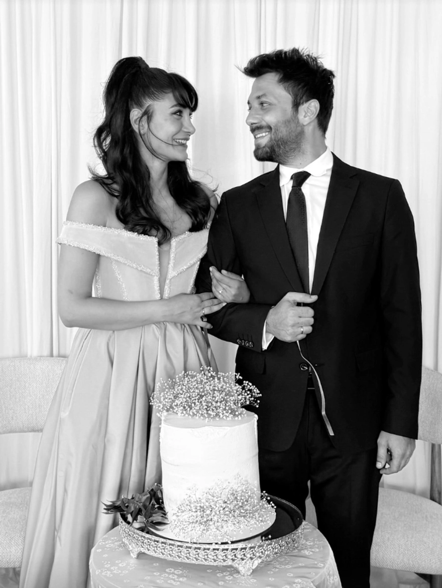 Kamuran Akkor'un torunuyla evlenecek olan Sitare Akbaş kına gecesi düzenledi