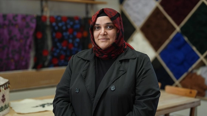 Keçe sanatçısı Ferya Gül Alioğlu, eserlerini 45 farklı ülkeye ihraç ediyor.