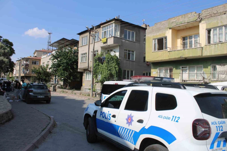 Komşular Rahatsız Olunca Acı Olay Ortaya Çıktı