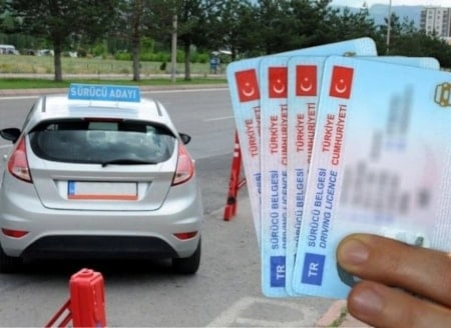 Türkiye'de 'Sahte Ehliyet' Skandalı İddiası Gündemde