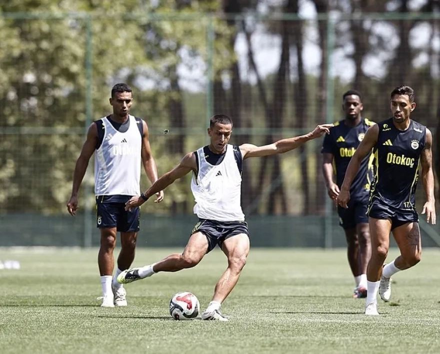 Fenerbahçe, Kerem Aktürkoğlu transferini tamamlamak üzere.