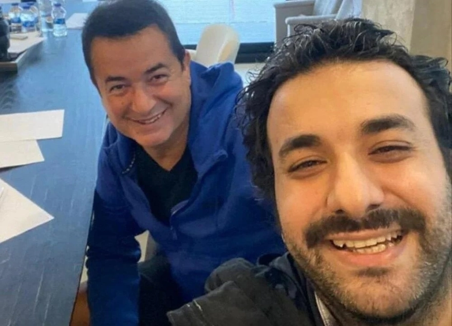 Komedyen Hasan Can Kaya, yeni sezonda Exxen'de yer almayacağını doğruladı ve yeni adresini yakında açıklayacağını duyurdu.